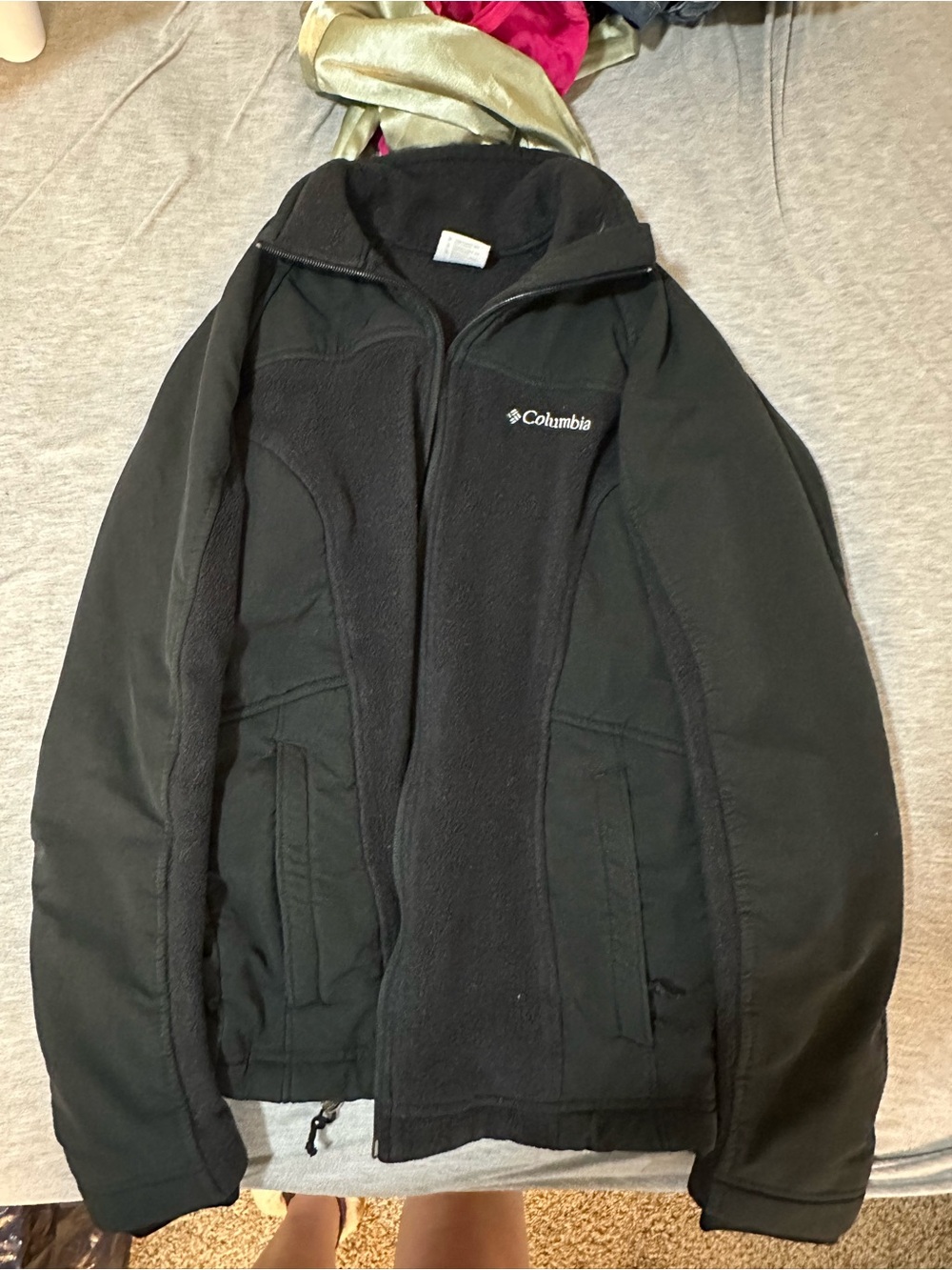 Columbia women’s Black Fleece Jacket